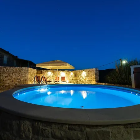 Vila House Tramonto With Pool, Sunset View & Pet Friendly, Donji Humac, Brac Donji Humac