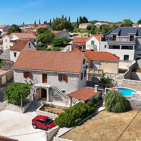 House Tramonto With Pool, Sunset View & Pet Friendly, Donji Humac, Brac Vila