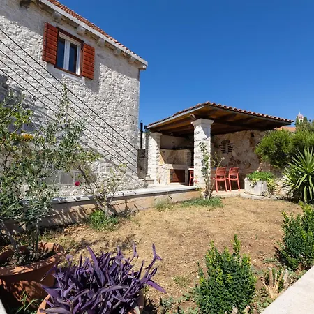 Vila House Tramonto With Pool, Sunset View & Pet Friendly, Donji Humac, Brac Donji Humac