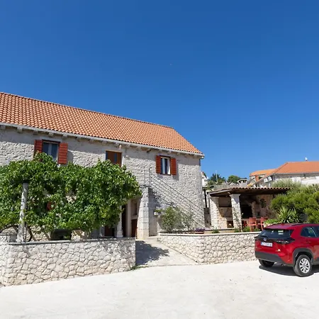 House Tramonto With Pool, Sunset View & Pet Friendly, Donji Humac, Brac * Donji Humac